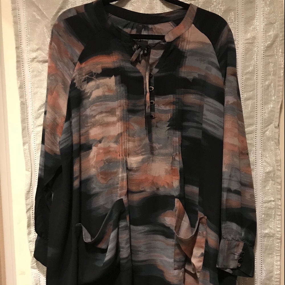 Melissa McCarthy Sharkbite Blouse 1X